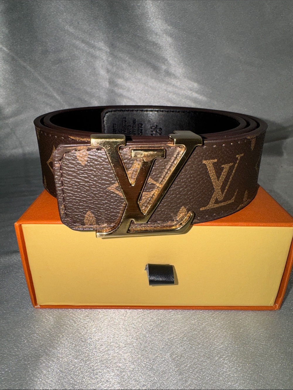 New!🔥Louis Vuitton Brown Monogram Canvas Belt with Gold LV Buckle!🔥